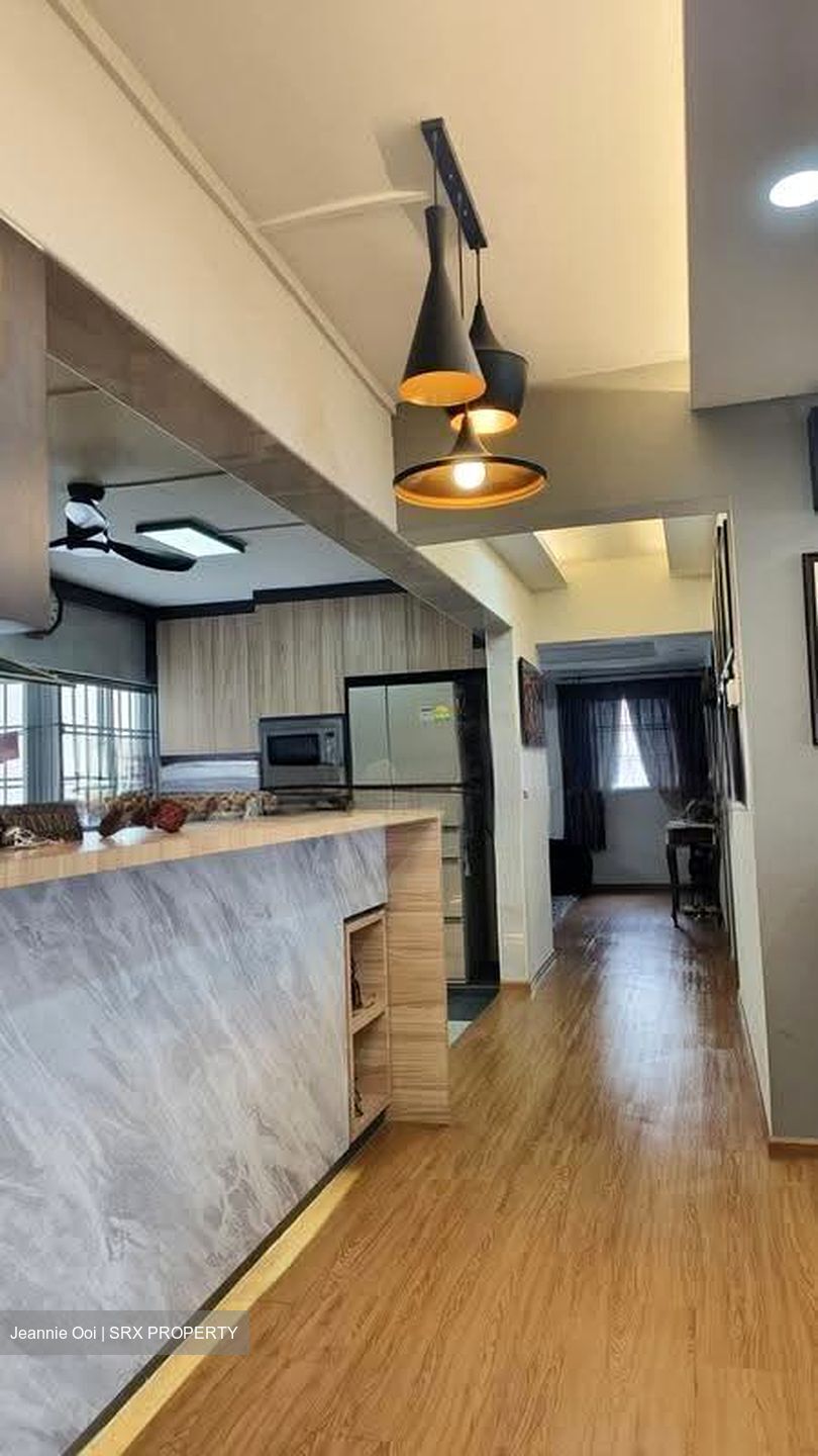 Blk 147 Tampines Avenue 5 (Tampines), HDB Executive #635952701
